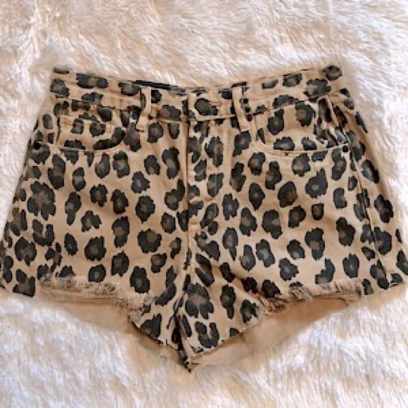 “NEW” Blank NYC The Barrow Vintage Short - Picture 3 of 6